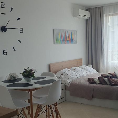 Mm Complex Apartment Primorsko Bagian luar foto