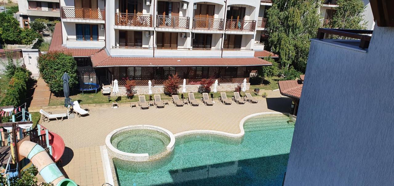 Mm Complex Apartment Primorsko Bagian luar foto