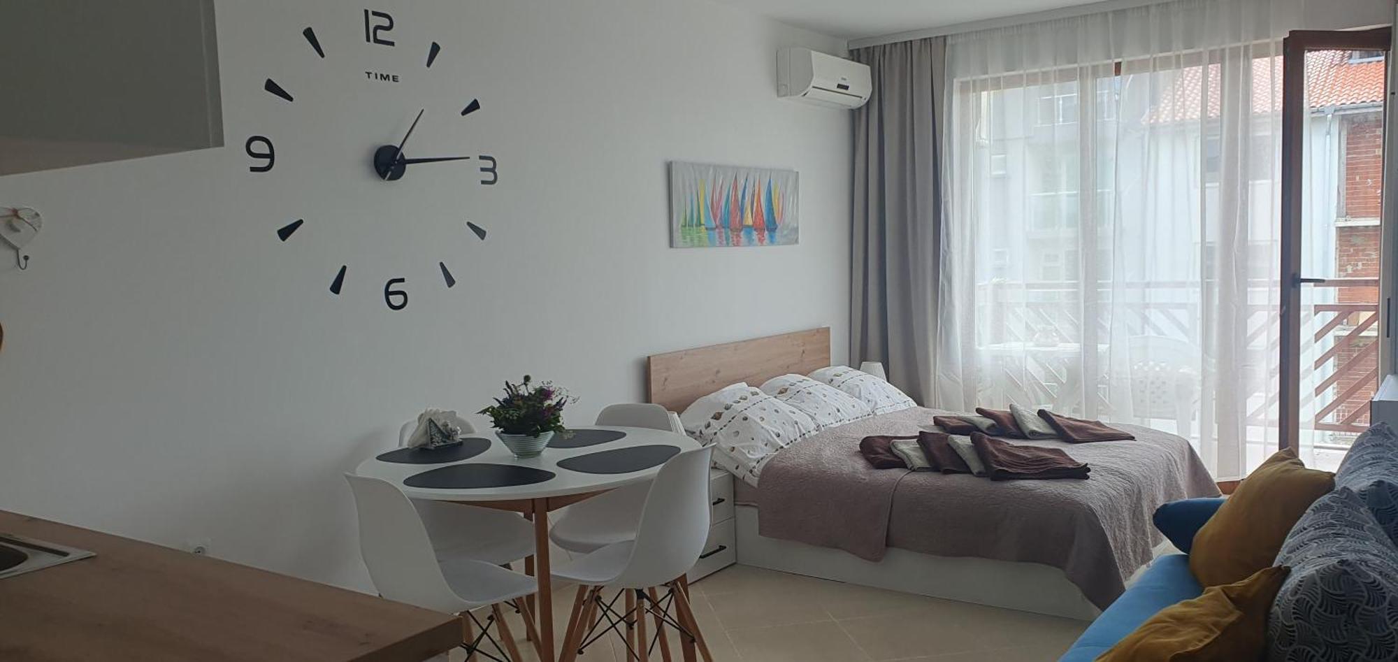 Mm Complex Apartment Primorsko Bagian luar foto